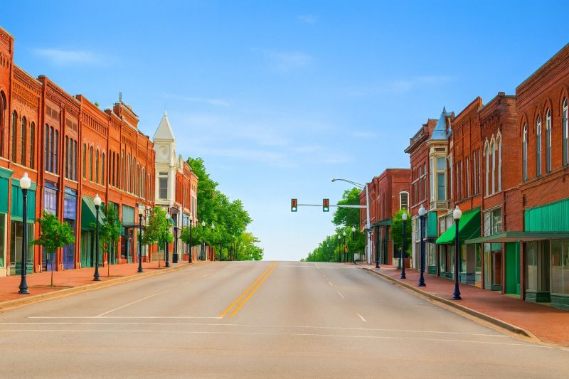 Local Building Raising in Guthrie, OK