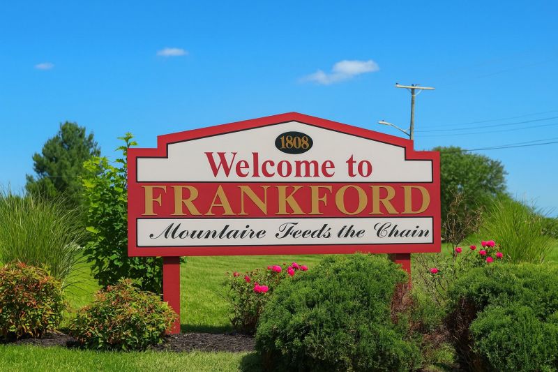 Local Building Raising in Frankford, DE