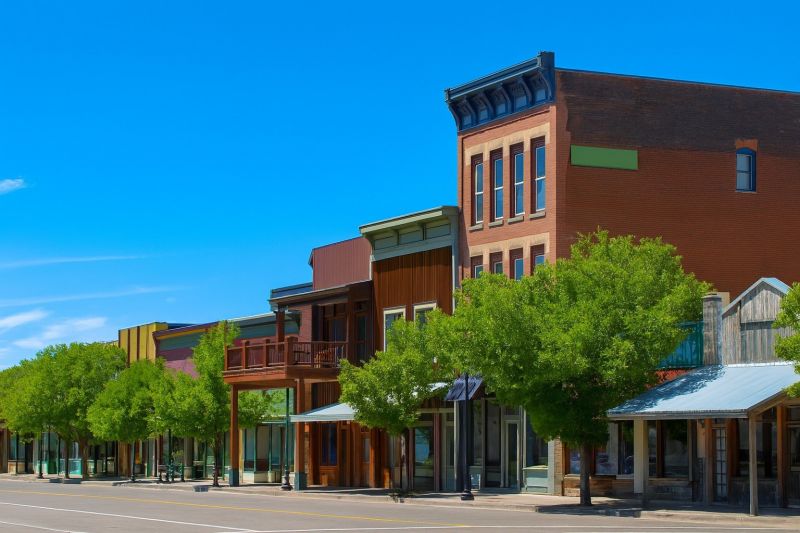 Local Building Raising in Gunnison, CO