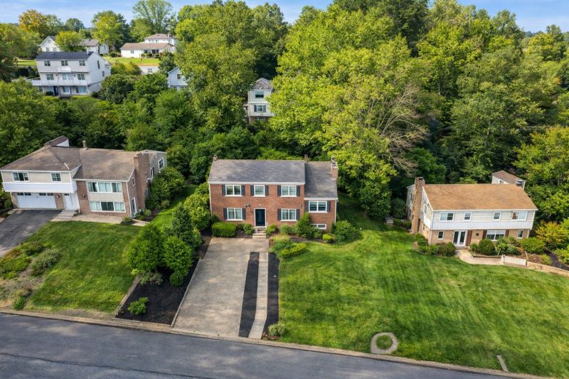 Local Building Raising in Glenshaw, PA