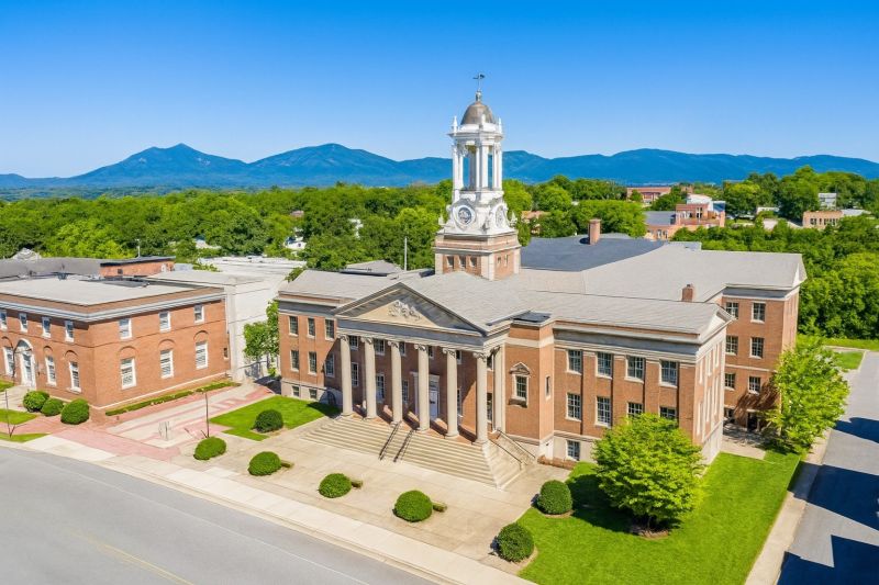 Local Building Raising in Bedford, VA