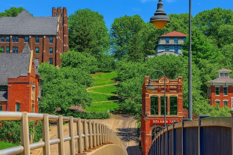 Local Structural Foundation Repair in Burlington, IA